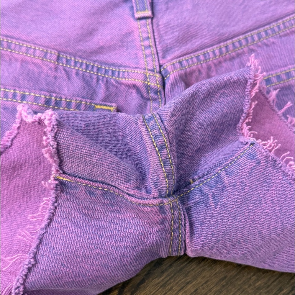 Levi's 501 button fly Women's Purple Denim Shorts 26 NWOT - Picture 3 of 7